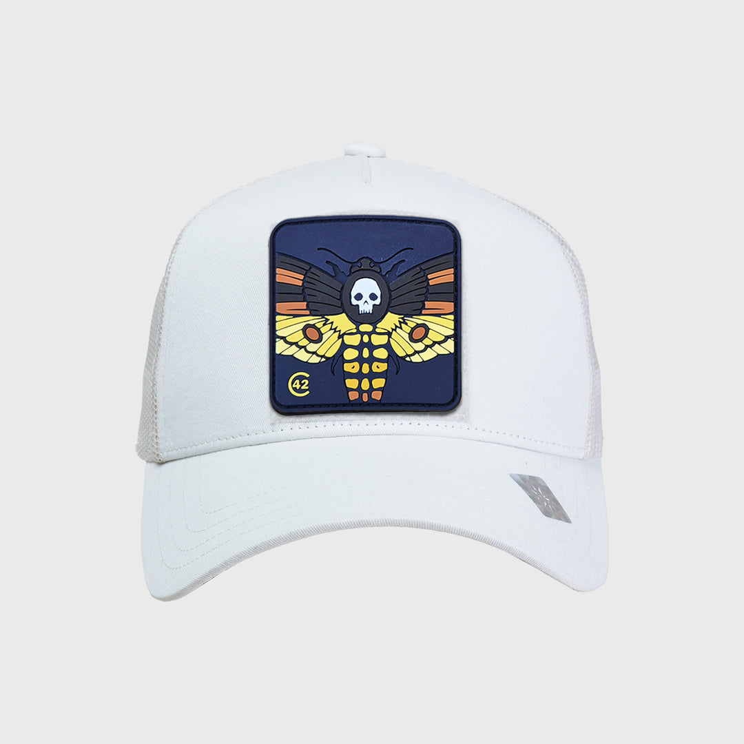 C42 Trucker Cap Beige mit Patch MOTH (Blind Pack)