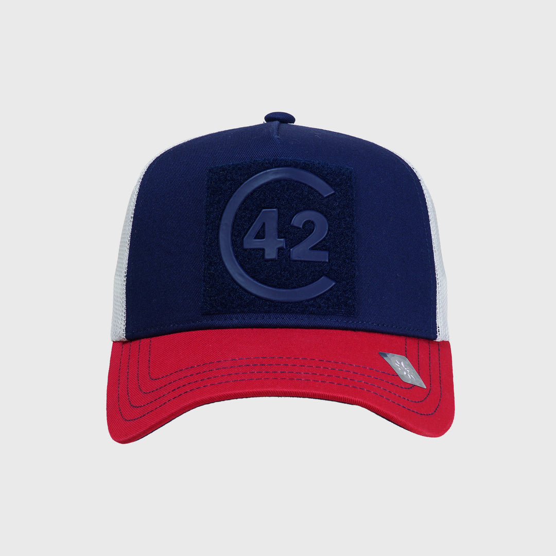 C42 Trucker Cap Blau Rot Weiss mit Patch MOTH (Blind Pack)