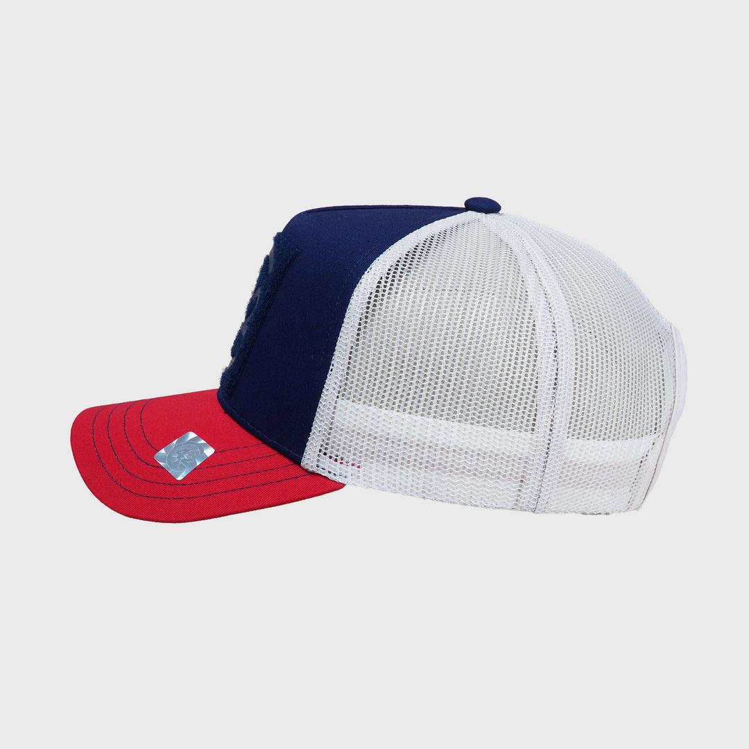 C42 Trucker Cap Blau Rot Weiss mit Patch MOTH (Blind Pack)